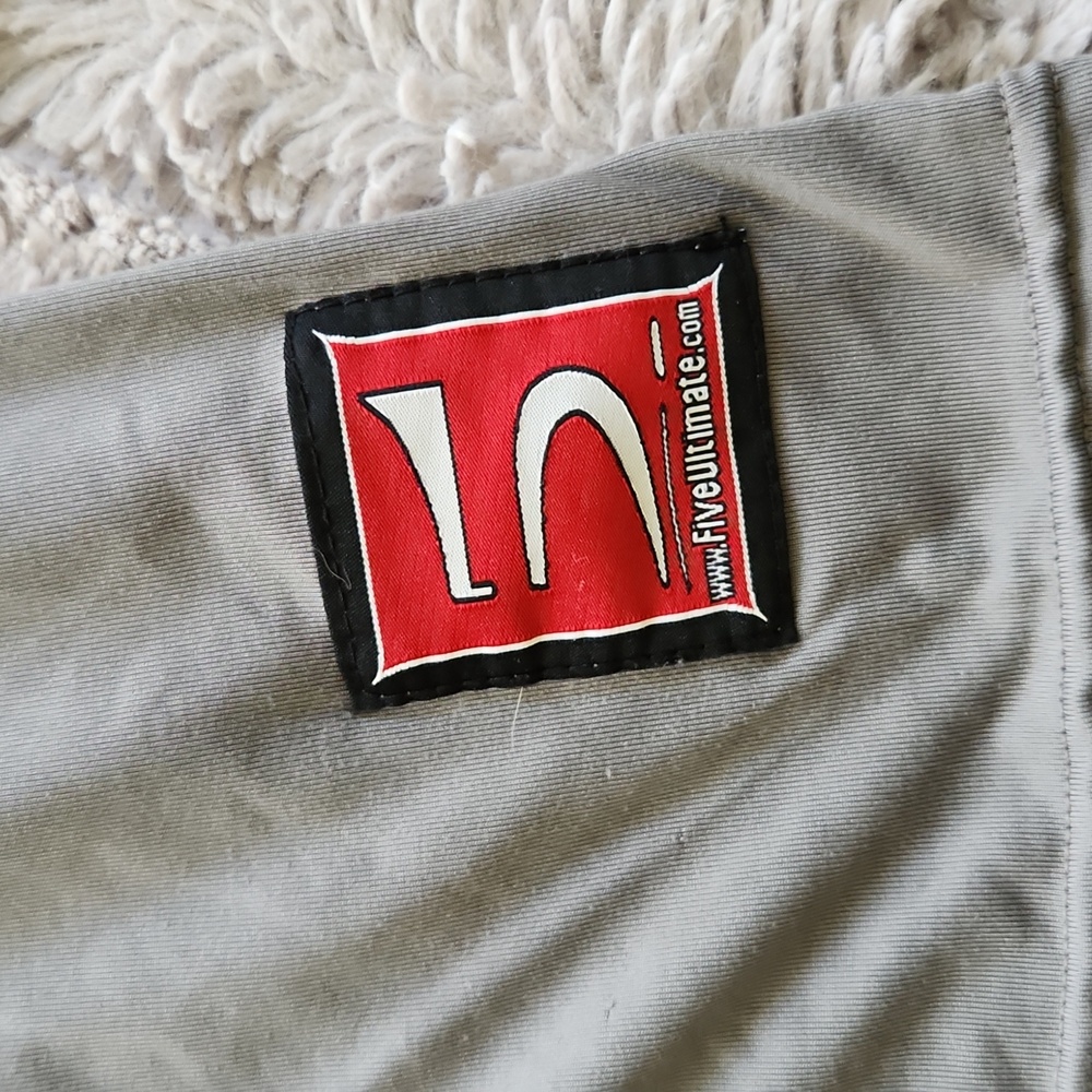Grey shorts ultimate 5 Lg - Picture 2 of 3